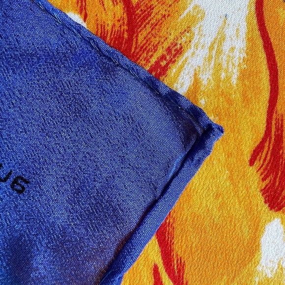 Liz Claiborne Scarf 100% Silk Square Multi Color Large Flowers Floral Japan 30" - Picture 4 of 7